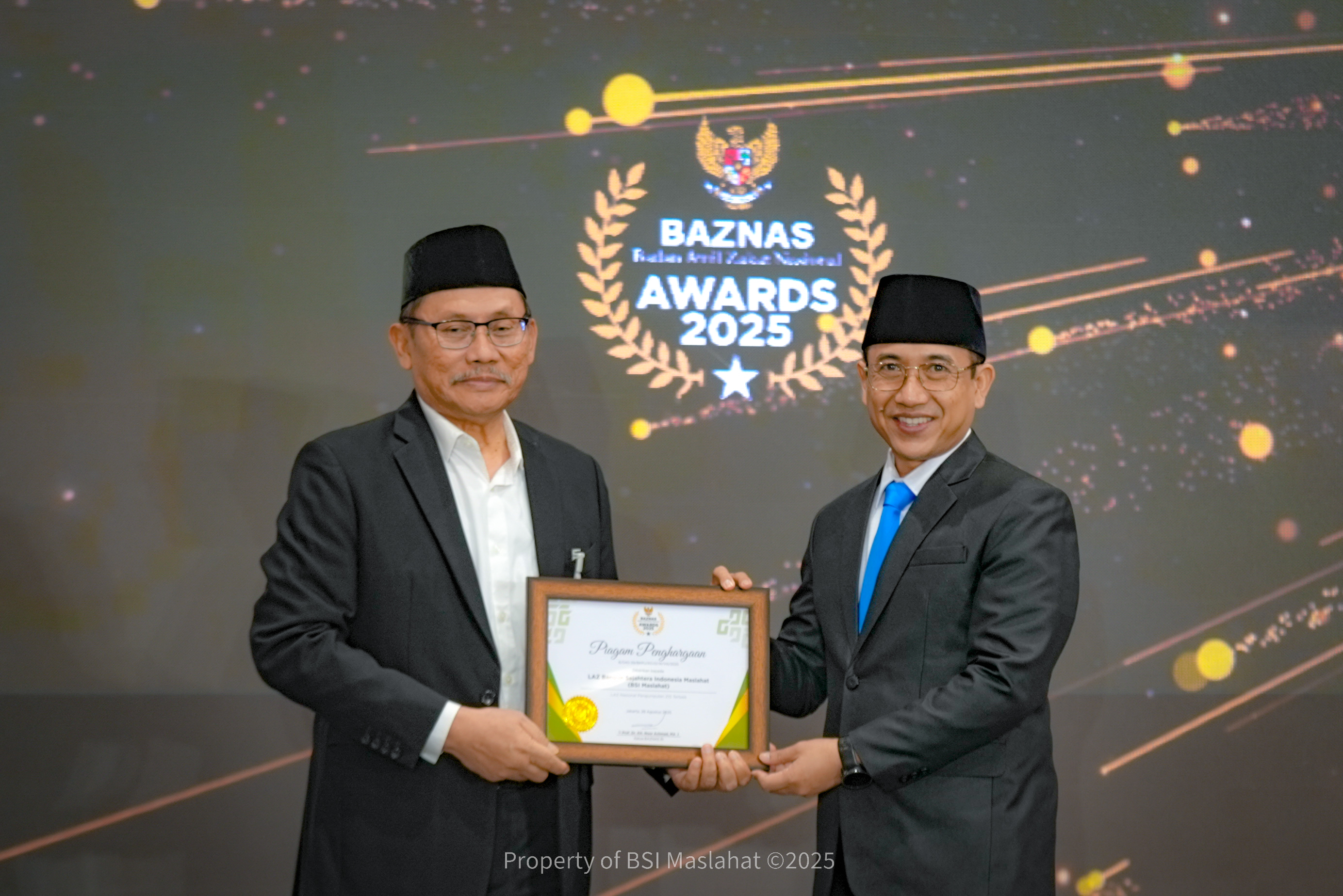 BSI Maslahat Raih Penghargaan BAZNAS Awards 2025 sebagai LAZ Nasional Terbaik