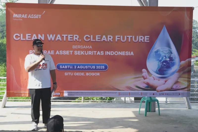 Gelar CSR, Mirae Asset Sekuritas Indonesia Bersihkan Danau di Bogor