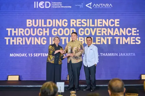 Unggul Atas Kinerja Keberlanjutan dan Tata Kelola, SIG Raih Penghargaan Best Sustainability and Resilience Award 2025