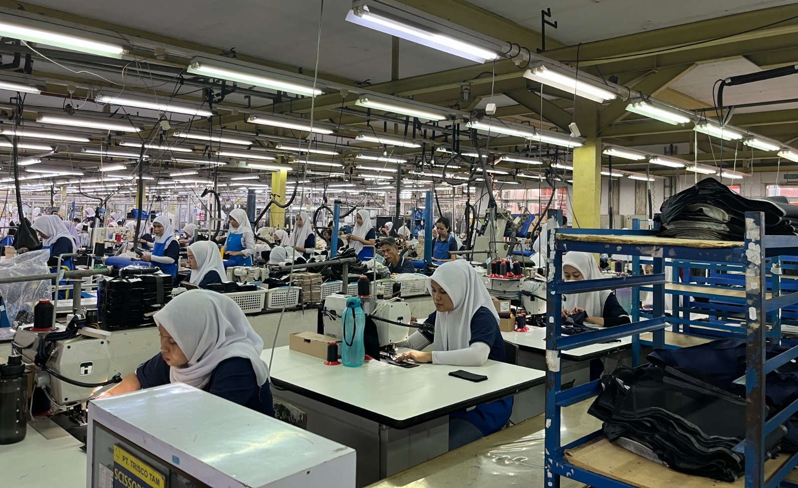 Penjualan dan Laba TRIS Kompak Naik Double Digit di Kuartal III-2025