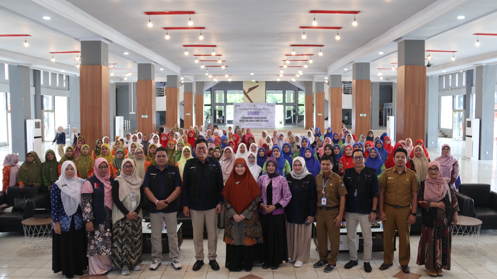 Askrindo Percepat Pemulihan Pascabencana melalui Kegiatan Trauma Healing di Sumatera Barat