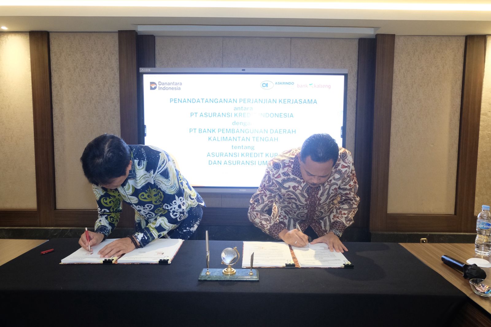 Perkuat Pembiayaan UMKM, Askrindo dan BPD Kalteng Teken Kerja Sama Asuransi