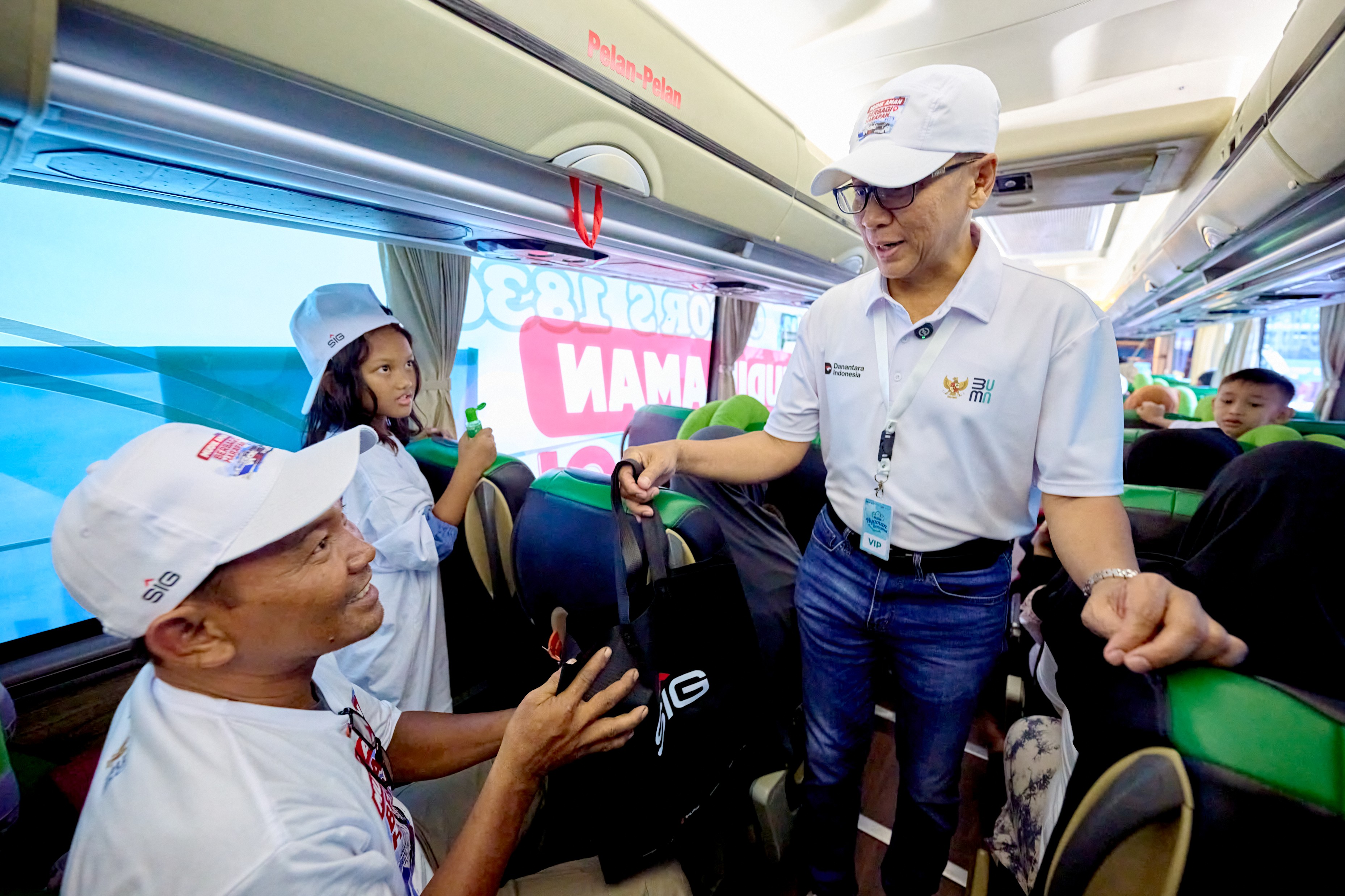 SIG Fasilitasi 1.653 Pemudik ke 10 Provinsi di Mudik Bersama BUMN 2026