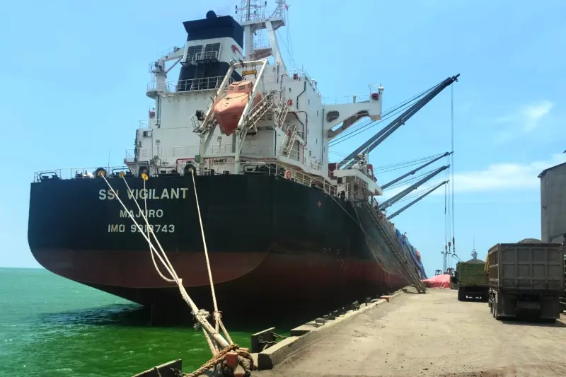 SIG Ekspor Perdana 45.000 Ton Klinker ke Mauritania, Perluas Pasar Afrika