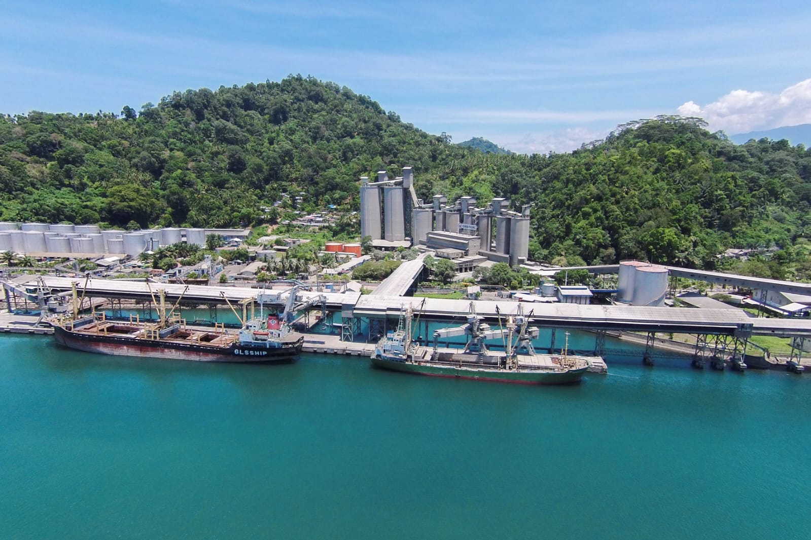 Tembus Pasar Eropa, SIG Perdana Ekspor 11.275 MT Semen ke Reunion Island, Prancis