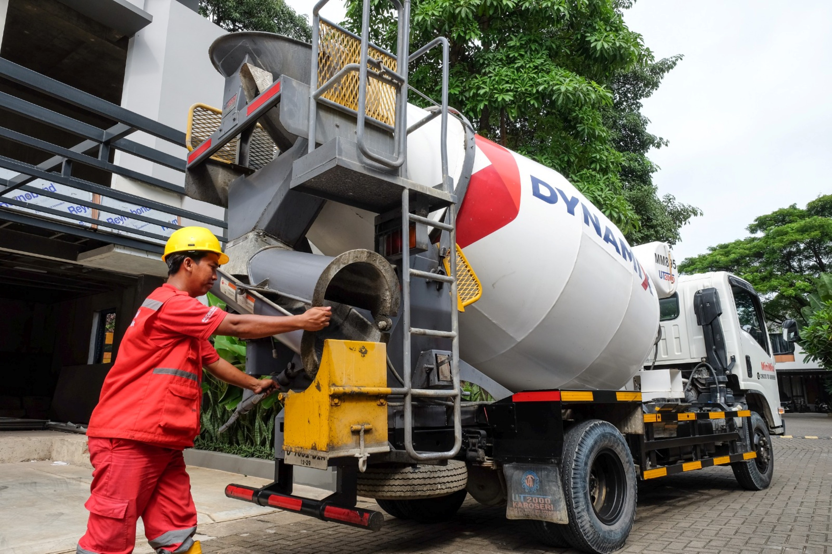 SIG Bidik Pasar Renovasi Hunian Padat Lewat Layanan Beton MiniMix
